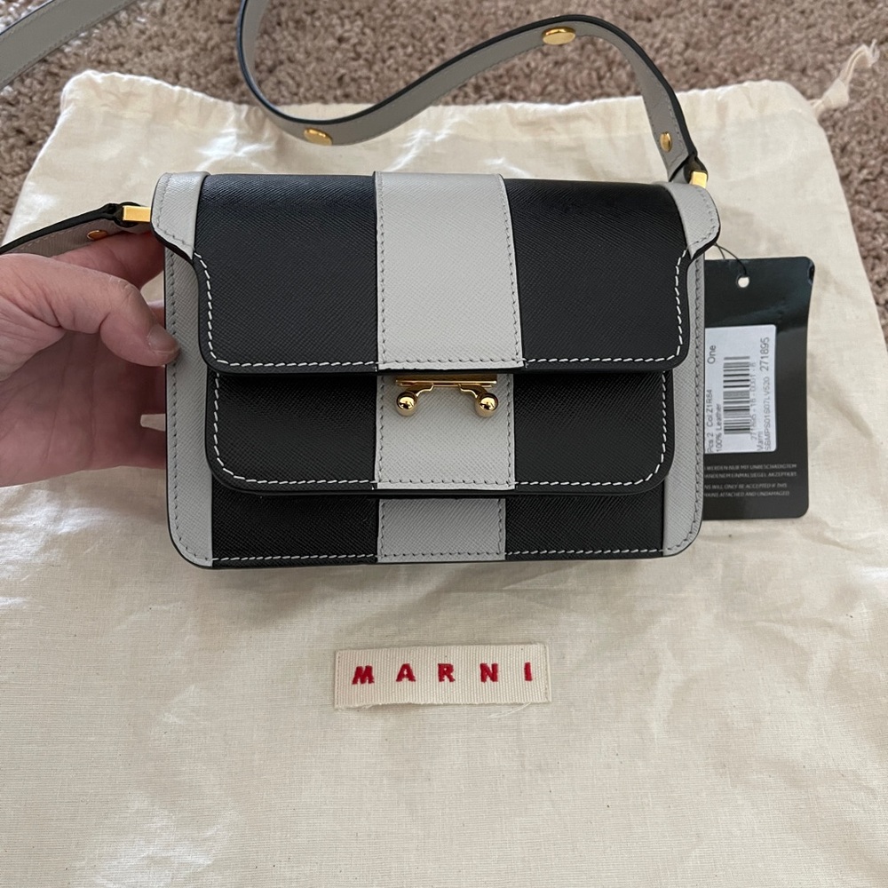 Authentic NWT Marni mini truck bi-color( black/ light grey) leather bag